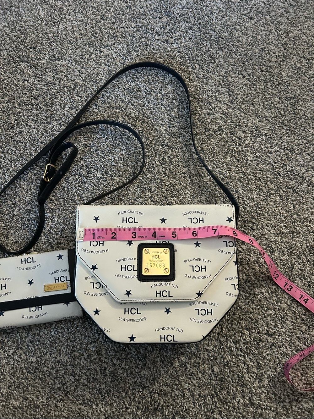 HCL White Crossbody & Matching Wallet - Picture 2 of 12
